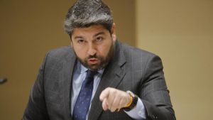 López Miras alcanza la mayoría absoluta