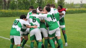 Calcio Dilettanti/2. Festa rimandata per cinque . Cosa può succedere domenica