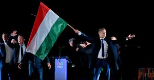 El fin del “iliberalismo”: Lecciones de Hungría para las democracias del mundo