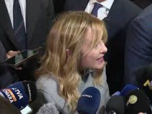 Meloni: Ue non sottovaluti impatto crisi Iran. Sospendere il patto di stabilità potrebbe aiutare