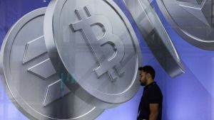 El bitcoin repunta a máximos de cuatro semanas tras el giro en Irán