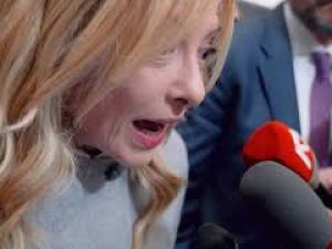 Meloni: Sospeso il rinnovo automatico dell'accordo di difesa con Israele