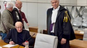 Assolto Profili, il medico 90enne accusato di aver avvelenato la moglie: “Allora è vero che la giustizia esiste”