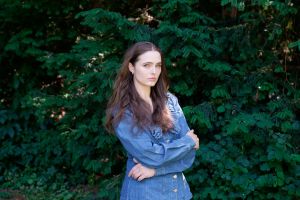 Julie Groves forsøg på at gøre danskhed konkret ender med at gøre den mytisk