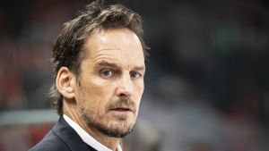 Hokejaški trener koristio lažni sertifikat o vakcini kako bi ušao u Kinu na ZOI 2022.