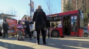 Pritvor za Rumunku zbog pomaganja u džeparenju u autobusu