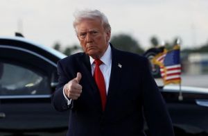 Μια αυτοκρατορία υπό κατάρρευση