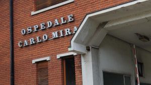 Stop alle radiografie in ospedale a Casorate. La Fials: «Manca l’unico medico»
