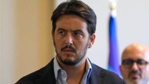 In centro a Firenze arrivano i parcheggi di colore giallo e con la scritta 'residenti'