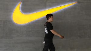 La Nike si costituisce parte civile contro le borseggiatrici di Venezia