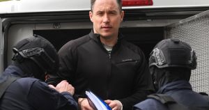 FOTO Srđan Mlađan doveden na sud: Evo što je dobacio novinarima kada je izašao iz kombija