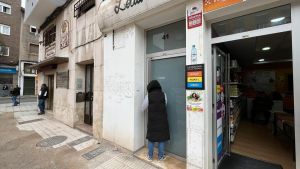 Habla una de las vecinas del edificio de El Llano en pie de guerra: 