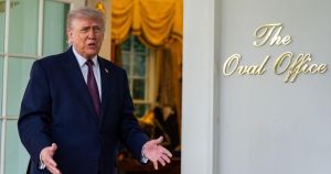 Trump vuelve a atacar al Papa y pierde cada vez más apoyos