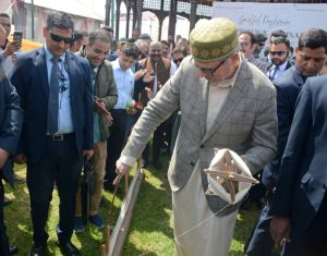 Tourism boost, craft revival key focus for J&K govt: CM Omar