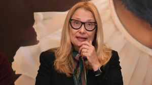 ‘Musica maestro!’. Tutti a casa Pavarotti per scoprire l’opera con le grandi star