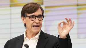 Illa ultima un acuerdo con el Gobierno para que la Generalitat participe en la gobernanza de los aeropuertos