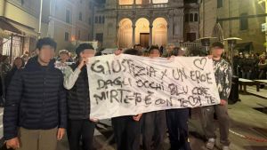 I pugni del pugile 17enne: “Ho reagito a una testata”. L’omicidio ripreso da un video