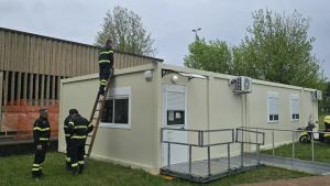 Poste di Bibione, piove nel prefabbricato: chiude l’ufficio provvisorio