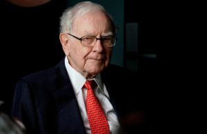Warren Buffett Sounds Fresh Market Caution as Berkshire's Cash Pile Hits Record in 2026