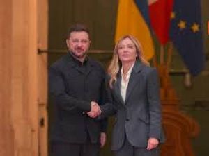Meloni riceve a Palazzo Chigi il Presidente ucraino Zelensky