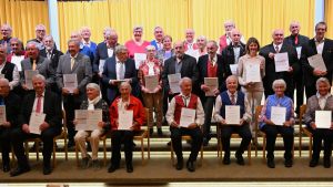 2125 Jahre Singen im Chor: Ehrungskonzert des Chorverbands Hochrhein mit 48 Jubilaren