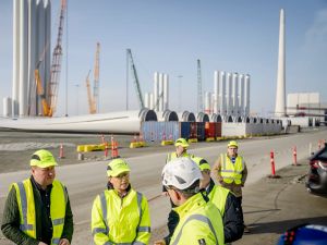 Lektor: Klima er også blevet sikkerhed – nu ændres den grønne spilleplade