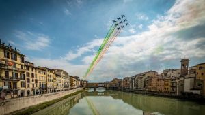 Le frecce tricolori sopra Firenze: spettacolo in cielo, i giorni e gli orari dei passaggi