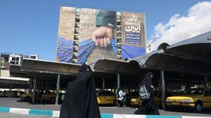 L'ambasciatore iraniano ha parole su tutto. Ma non per il suo popolo