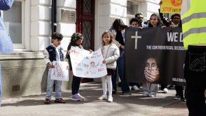 Pakistaanse christenen demonstreren tegen gedwongen huwelijken. ‘De Heer is alles wat we hebben’