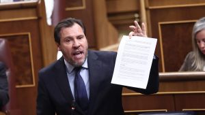 Adamuz retrata a un gobierno sin honra