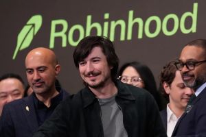 SEC Reverses Day Trading Rule In Boon For Retail Brokers