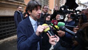 Trappola preferenze. FdI le rilancia, ma Lega e FI remano contro. Pd tentato dal sostegno per non far morire la legge elettorale