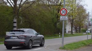 Übereifriger Blitzer fotografiert auch die, die sich an Tempolimit halten