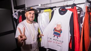 El diseñador Ricardo Seco planta su bandera en la 080: 