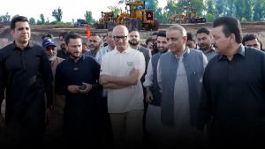 Lahore’s growth in focus: Vision Group Chairman Aleem Khan and RUDA CEO Imran Amin visit ParkView City Embankment