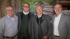 Musikverein Ahausen behält seine Heimat - und seinen Dirigenten Maurice Parent