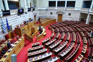 Δύο κρίσιμα ερωτήματα