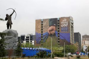 Is the Strait of Hormuz the key to resolving the crisis?