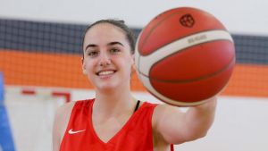 La perla asturiana Iyana Martín, drafteada para disputar la WNBA, al detalle: “Jugar en esta liga es el sueño de cualquiera”