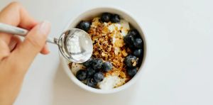 Voici les secrets sur le vieillissement que révèle le microbiome de la personne la plus âgée au monde