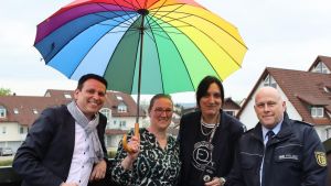 Wo finden Kinder Hilfe? Initiatoren schaffen einen Schutzschirm im Ort