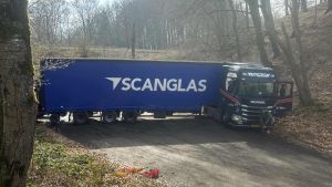 Lastbilchauffør kom på ufrivillig skovtur på Munkebjerg