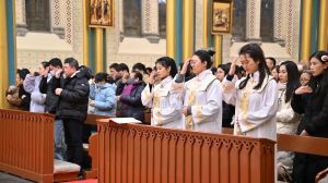 China houdt katholieken in de greep, onthult Human Rights Watch, dat kritisch is op rol van Vaticaan