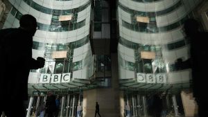 I tagli della Bbc per salvare la tv pubblica dall’estinzione