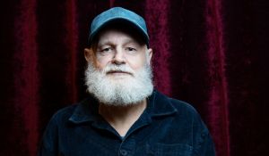 Erlend Loe: – Invitasjonene sluttet å komme