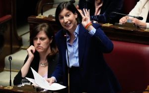 Italy’s opposition leader, whose father is Jewish, backs PM in split with Trump over Israel and pope