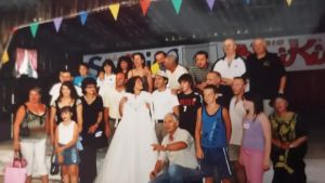 Il vento scoperchia il tetto e il vestito da sposa vola via: ritrovato in Val Tramontina