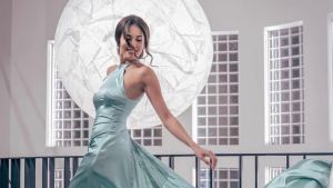 Moda ed eleganza sulla scalinata del palazzo Comunale di Montecatini Terme