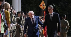 Sánchez y Lula coordinan la internacionalización del ‘no a la guerra’: “Mientras unos abren heridas, nosotros las cerramos”
