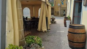 Aggressione al bar: ora Carlino ha paura, intervento del prefetto